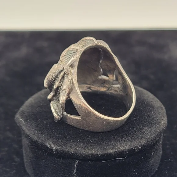 VINTAGE STERLING SILVER RETRO CARVED LADY FACE MARCASITE WIDE BAND RING …​​ - Picture 3 of 5